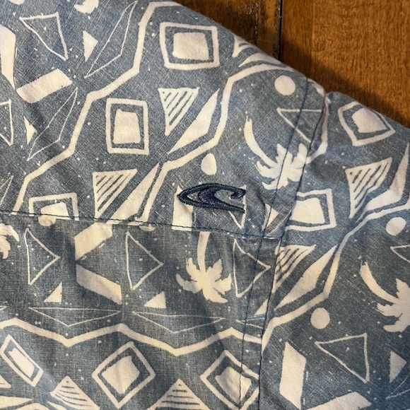 O’NEILL mens short sleeve shirt, Xl, tropical design, in good condition - Picture 7 of 7